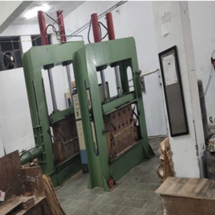 COMPRESSED PLYWOOD MACHINE